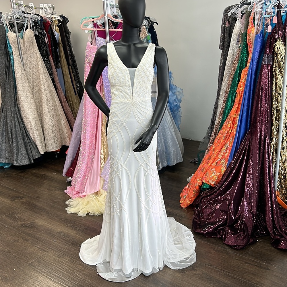 NWT Christina Wu 18190 size 14 ivory beaded wedding dress